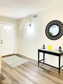 Modern and Stylish updated home - Image 2