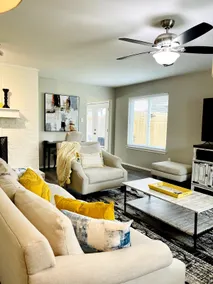 Modern and Stylish updated home - Image 5