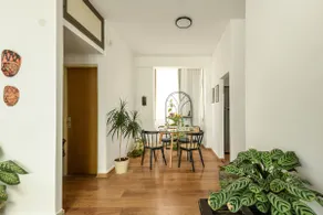 Cozy Green Oasis 2BR Apt a 3 Min Walk from Beach - Image 3