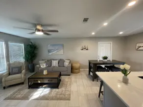 Beach House - Image 3