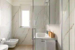 Rex Suite | The Luxury Collection | Parking & AC - Image 3