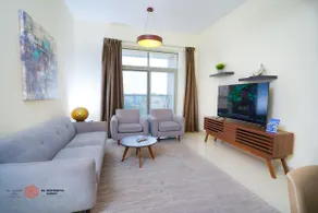 Spacious 2BR apartment in Sport City - Image 2