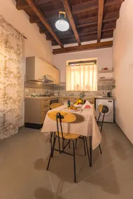AMUNI' Apartments - Image 5