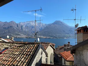on the rooftops of Onno outside Bellagio - Image 5
