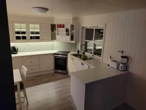 Apartment for 6 – hot tub & free parking - Image 5