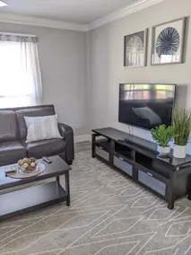 Renovated home. 15 minutes to Downtown Raleigh. - Image 2