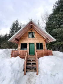 Bear Lake Cabin in the Woods - Image 3