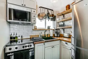Cozy & Historic Gem - Free Parking Patio -Sleeps 6 - Image 4