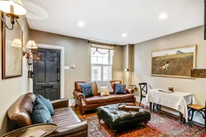 Cozy & Historic Gem - Free Parking Patio -Sleeps 6 - Image 3