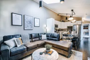 SLC Home 2Bd|1Ba Duplex - Image 5