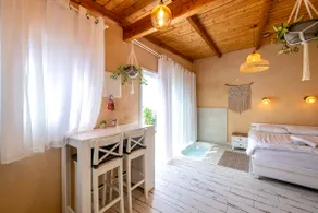 Briah - Romantic Cabin - Image 4