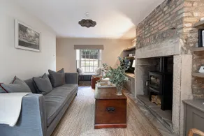 Farriers Cottage-Tranquil Haven, Central Location! - Image 5