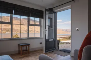 An Dòbhran - a spacious seaside luxury home - Image 3