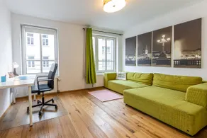 Family apartment in great neighborhood - garage - Image 3