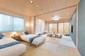Jacuzzi/13 min train ride to Shinjuku/2 bathrooms/2 toilets/free parking/6 min walk to nearest station/145 m² - Image 3
