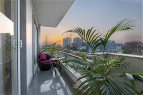 Cyber hub retreat near Horizon center - Image 3