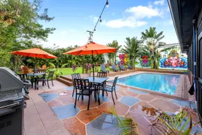 3/2 BOHO Retreat, Heated POOL,PETs 10 min to BEACH - Image 2