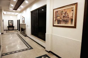 Central & Spacious Retreat: 3-Bedroom 1 Kanal Home - Image 4