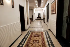 Central & Spacious Retreat: 3-Bedroom 1 Kanal Home - Image 3