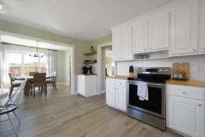 Lakeside Hideaway! Large Home with Scenic View! - Image 5