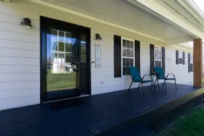 Lakeside Hideaway! Large Home with Scenic View! - Image 3