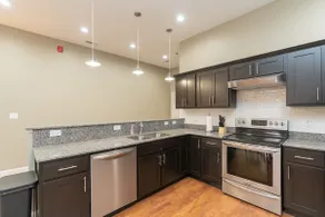 Great Southside Location 2 bdrm - Image 3