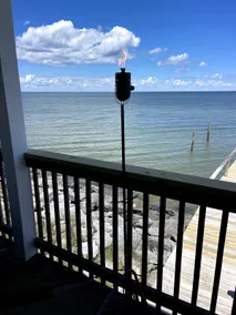 Bay Front Beach House - Image 4