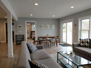 Entire Lakefront House on Pattagansett - Image 3