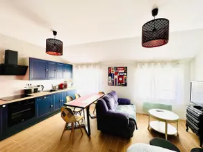 Wonderful 2-room apartment in the hypercentre - Image 5