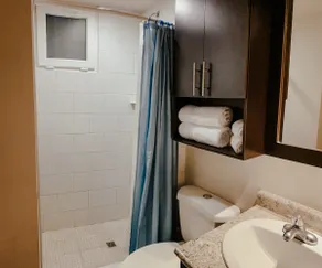 Luxury new 2 bedroom apartment - Image 2