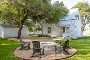 Perfect RT Location | The Reed Sleeps 6 + Fire Pit - Image 4