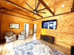 The Cottage on Rocky Top - Image 2