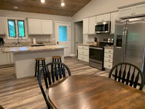 The Sansa Suite at Brants Apple Orchard - Image 5