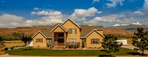 Moab Desert Home, 4 Bedroom Private House, Sleeps 10, Pet Friendly - Image 2