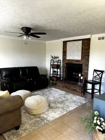 Floral Park Townhome - Image 5