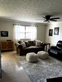 Floral Park Townhome - Image 3
