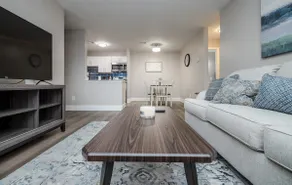 The DownTowner Apartment C6 - Image 2