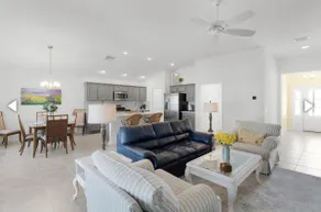 Great area St Johns for golf, hiking, kayaking, and pools - Image 2