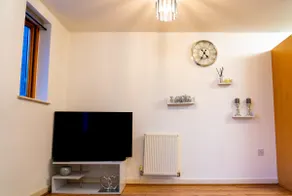 Lovely 1-Bed Apartment in Hackney London - Image 2