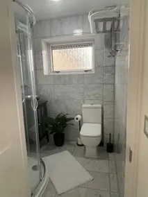 Modern apartment in Barnes, near river & station - Image 5