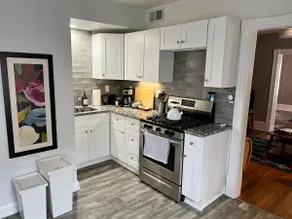 IN Minneapolis Brick Beauty - Unit 2 - Image 3