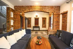 Private Garden Villa for Families w/Car Parking - Image 4
