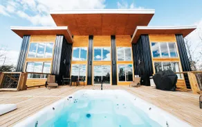 Modern Ridge-Top Sanctuary: All-Year Swim Spa - Image 3