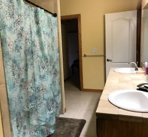 Quiet Home Away From Home With Space for Everyone! - Image 2