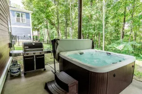 Tennessee Cabin w Hot Tub and Boating Access. - Image 2