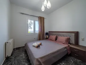 Large balcony boutique apartment - Image 5