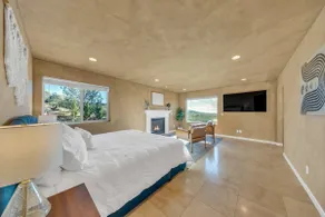 House In The Clouds - Image 4