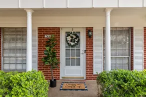 Louisianan Mid Century Modern - Image 3