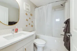 *2MasterBedrooms|2EnsuiteBaths|SunshineYellow - Image 5