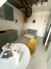 Charming loft apartment in Paris - Image 3